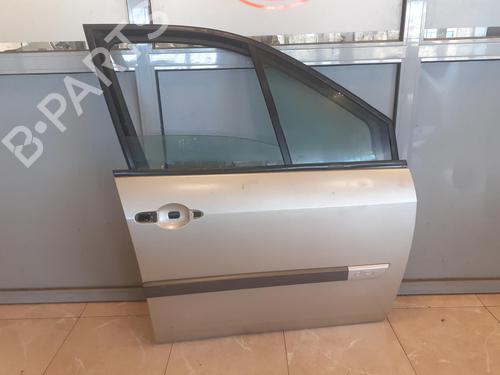 Used Right front door RENAULT SCÉNIC II (JM0/1_) [2003-2010]  8938894