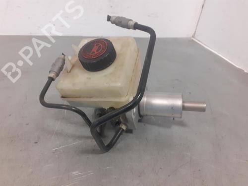 Used Brake master cylinder BMW 5 (E60) 525 d (177 hp) 8952206