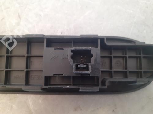 Right front window switch PEUGEOT 307 Break (3E)  | BP10136940I26 