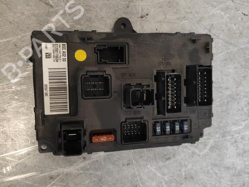 Sikringsdåse PEUGEOT 407 (6D_) [2004-2011]  12516096