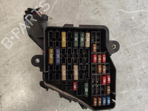 Used Fuse box VW PASSAT B5.5 (3B3) [2000-2005]  15734981