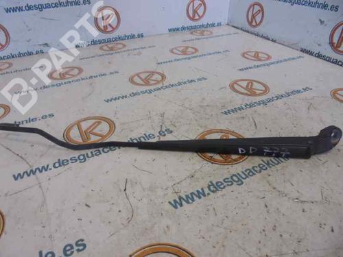 Used Front windshield wiper arm CITROËN XSARA Coupe (N0) 1.4 HDi (68 hp) 6631023