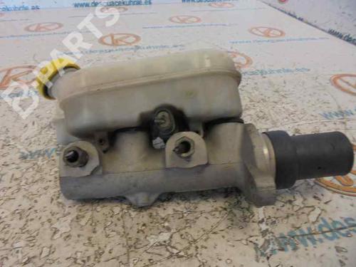 Used Brake master cylinder CHRYSLER VOYAGER IV (RG, RS) 2.5 CRD (141 hp) 3525239