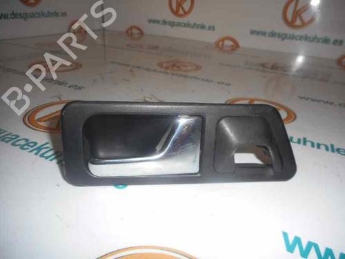 Used Front right interior door handle MERCEDES-BENZ 190 (W201) E 2.0 (201.024) (122 hp) 3219366