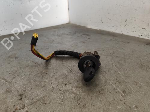 Used Ignition barrel RENAULT MEGANE I (BA0/1_) [1995-2004]  30336744
