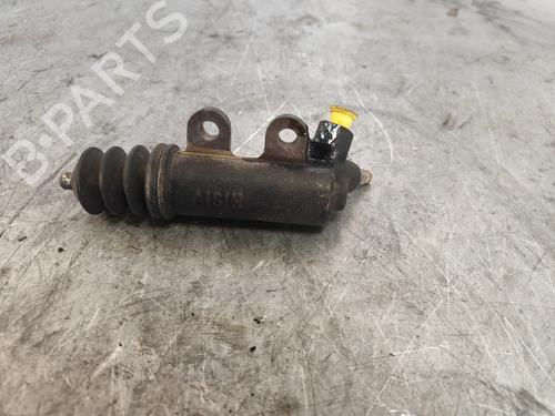 Clutch slave cylinder TOYOTA COROLLA Verso (ZER_, ZZE12_, R1_) 2.0 D-4D (CUR10_, CUR10R) | BP26206353M113 