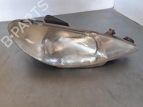 Used Right headlight PEUGEOT 206 Hatchback (2A/C) [1998-2012]  8043538