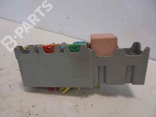 Fuse box RENAULT MEGANE II Saloon (LM0/1_) | BP5387388E1
