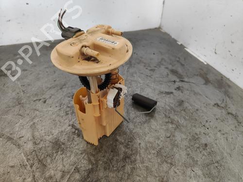 Used Fuel pump RENAULT CLIO IV (BH_) [2012-2021]  27606702