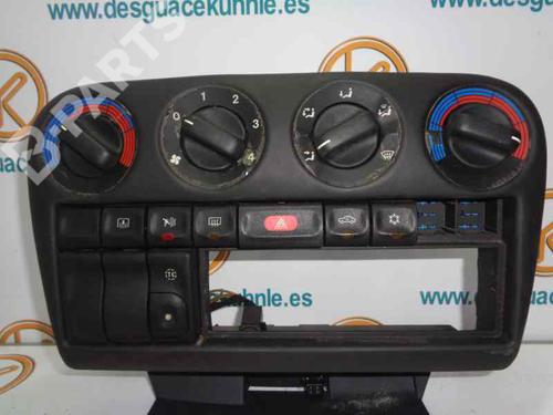 AC Styreenhet / Manøvreringsenhet OPEL OMEGA B (V94) 2.5 V6 (F69, M69, P69) (170 hp) 2467830