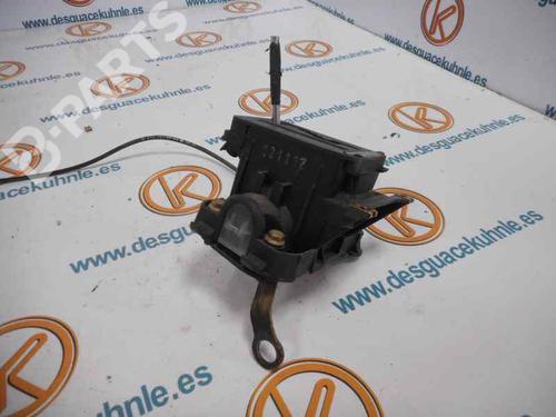Used Automatic gearbox selector Automatic gearbox selector MERCEDES-BENZ C-CLASS (W202) C 250 D (202.125) (113 hp) 7428416 7428416