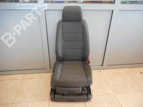Used Right front seat VW TOURAN (1T1, 1T2) [2003-2010]  2465441