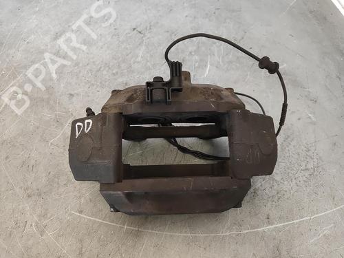 Used Right front brake caliper MERCEDES-BENZ M-CLASS (W163) ML 270 CDI (163.113) (163 hp) 15673472