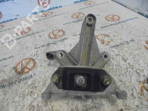 Used Engine mount RENAULT MEGANE II (BM0/1_, CM0/1_) 1.5 dCi (BM0F, BM0T, BM2B, CM0F, CM0T) (82 hp) 10269691