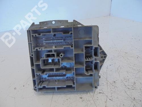 Fuse box ALFA ROMEO 147 (937_) | BP6697187E1