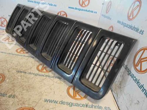 Grille JEEP GRAND CHEROKEE I (ZJ, ZG) 5.2 i 4x4 (ZJ) | BP3524571C40 