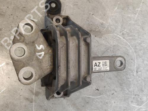 Used Engine mount OPEL INSIGNIA A (G09) [2008-2017]  15691895