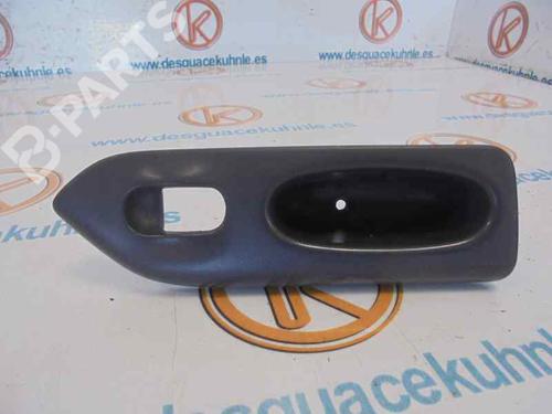 Guarnecido puerta trasera derecha RENAULT ESPACE III (JE0_) 3.0 V6 24V (JE0G, JE0R) (190 hp) 2495679