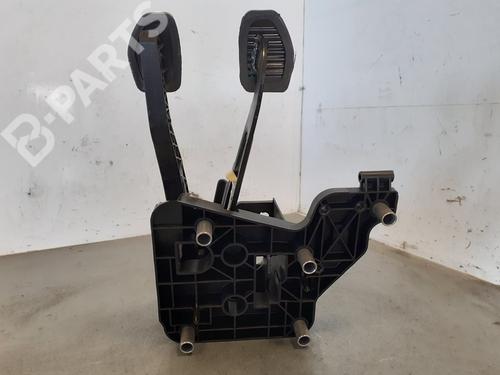 Clutch pedal PEUGEOT 407 (6D_)  | BP9554400I13 