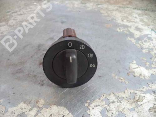 Used Headlight switch BMW 5 (E39) 525 tds (143 hp) 2472837