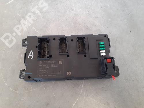 Used Fuse box BMW 3 (F30, F80) 320 d (163 hp) 10381470