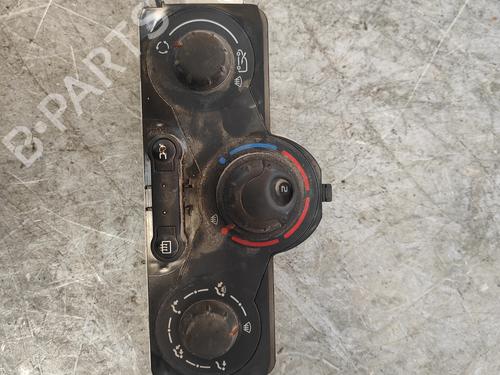 climate-control-renault-kangoo-grand-kangoo-ii-kw01_-2008-33698437 main image