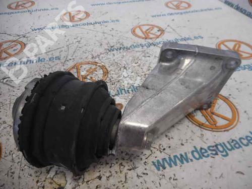 Used Engine mount MERCEDES-BENZ C-CLASS (W202) [1993-2000]  10269489