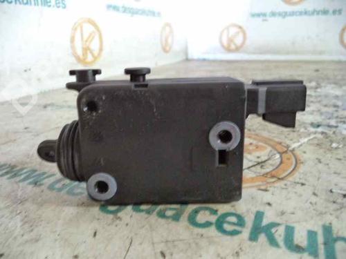 Pompe de verrouillage central OPEL ASTRA G Hatchback (T98) 1.6 (F08, F48) (84 hp) 10271379