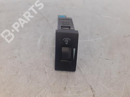 Headlight switch HYUNDAI COUPE II (GK) 2.7 V6 (167 hp) 8531289