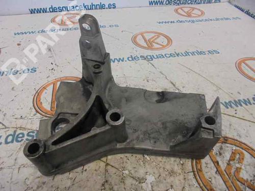 Used Engine mount RENAULT MEGANE II Saloon (LM0/1_) [2003-2025]  10269589