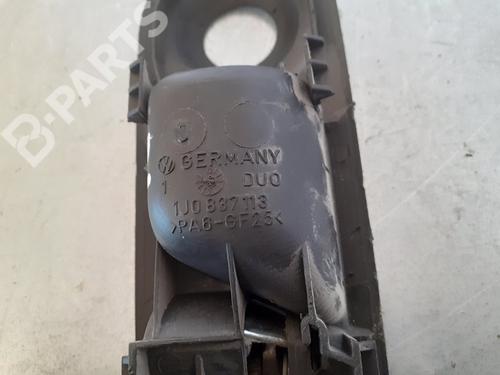 Venstre foran invendig håndtak VW GOLF IV (1J1)  | BP7833559I13 