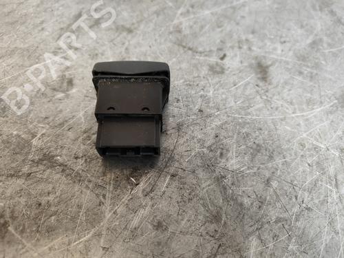 Left front window switch LAND ROVER FREELANDER I (L314)  | BP26335084I27 