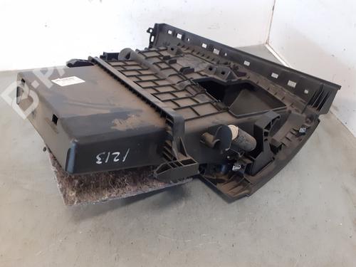 Glove box RENAULT MEGANE III Hatchback (BZ0/1_, B3_) 1.2 TCe (BZ2B, BZ11) | BP9514979C95 