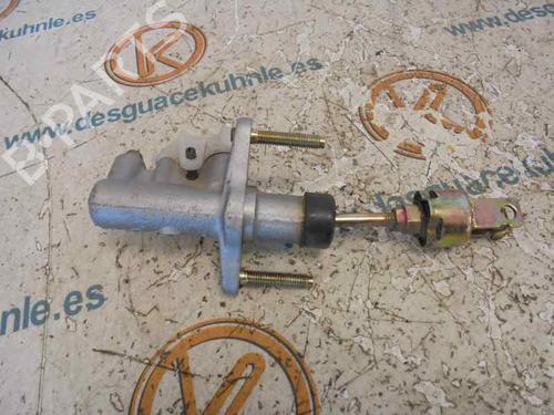 Used Clutch slave cylinder TOYOTA CELICA Coupe (_T23_) 1.8 16V VT-i (ZZT230_, ZZT230) (143 hp) 14181807