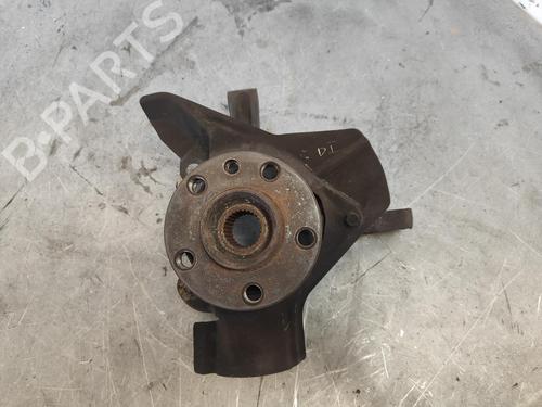 Used Left front steering knuckle FIAT SCUDO Bus (220_) [1996-2006]  17638532