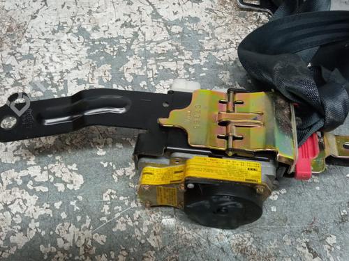 Front left seatbelt MITSUBISHI GALANT VIII (EA_) 2.5 V6 24V (EA5A) C7061 |