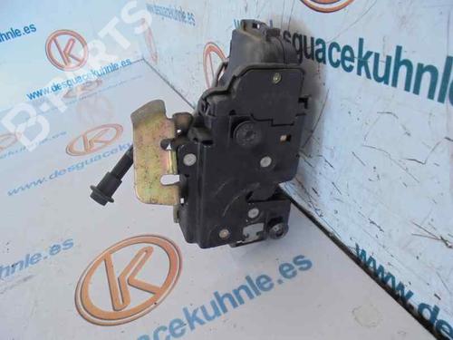 Vergrendeling links achter AUDI A6 C5 Avant (4B5) 2.5 TDI quattro (180 hp) 2470645