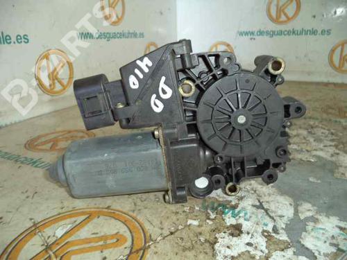 Alzavetro anteriore destra AUDI A4 B5 (8D2) 1.9 TDI (90 hp) 8D0959802B | 8D0959802B |