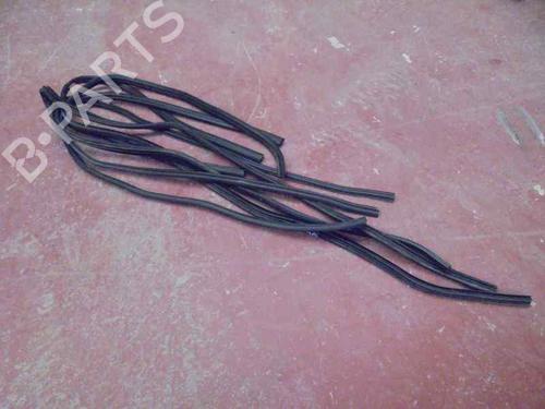 Used Rubber door seal SMART FORFOUR (454) 1.3 (454.031) (95 hp) 14181308