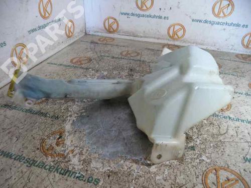 Windscreen washer tank JEEP GRAND CHEROKEE II (WJ, WG) 3.1 TD 4x4 | BP7428154C113 