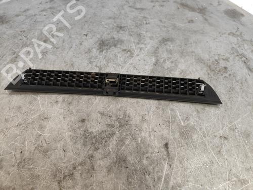 Grille d'aération AUDI A8 D3 (4E2, 4E8) 3.0 TDI quattro (233 hp) 27098152