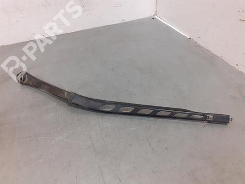 Used Front windshield wiper arm BMW 5 (E60) 525 i (218 hp) 8794937