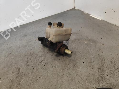 Used Brake master cylinder MERCEDES-BENZ 123 Saloon (W123) [1976-1985]  13575780