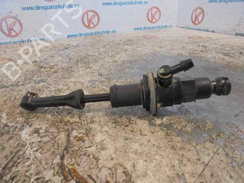 Used Clutch slave cylinder RENAULT MASTER II Van (FD) [1997-2013]  14182386
