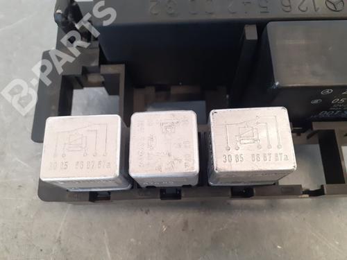 Fuse box MERCEDES-BENZ 124 Saloon (W124)  | BP9364262E1 