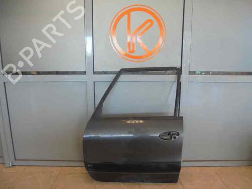 Used Left front door RENAULT ESPACE III (JE0_) 2.0 (JE0A) (114 hp) 2496479