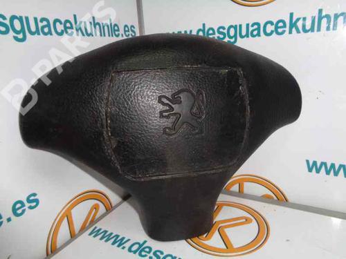 Used Driver airbag PEUGEOT 306 Hatchback (7A, 7C, N3, N5) 1.4 (75 hp) 2469424