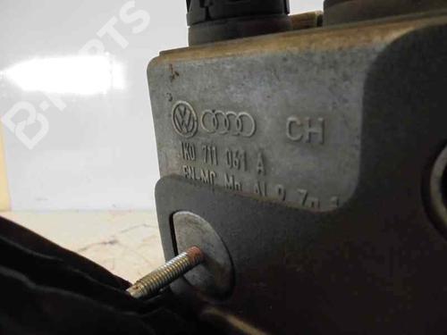 Gear lever AUDI A3 (8P1) 2.0 TDI 16V | BP7429117M90