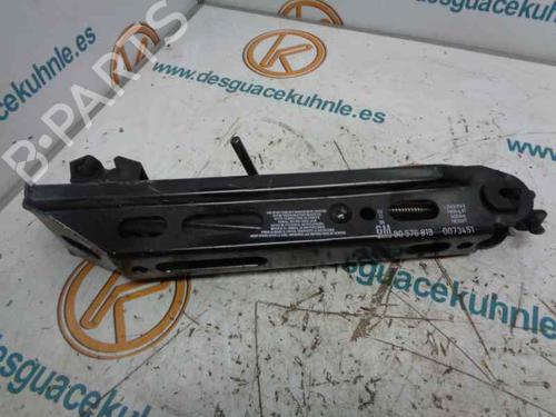 Used Jack Kit OPEL KADETT E Estate (T85) 1.7 D (C15, C35, D15, D35) (57 hp) 14190825
