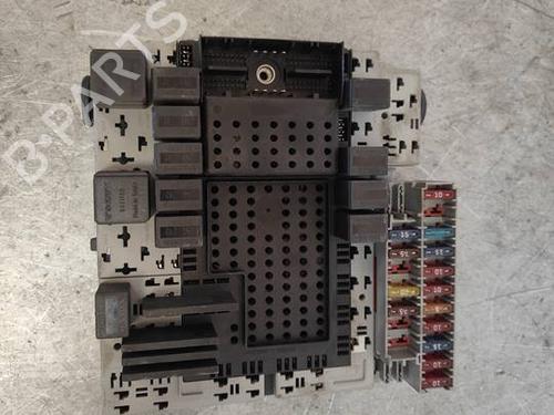 Sikringsdose Sikringsdose VOLVO S60 I (384) [2000-2010] 39718673 39718673